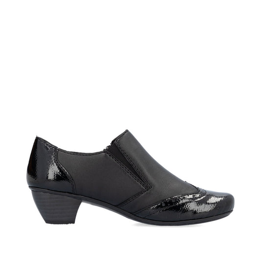 Women’s Low-Heel Shoe
