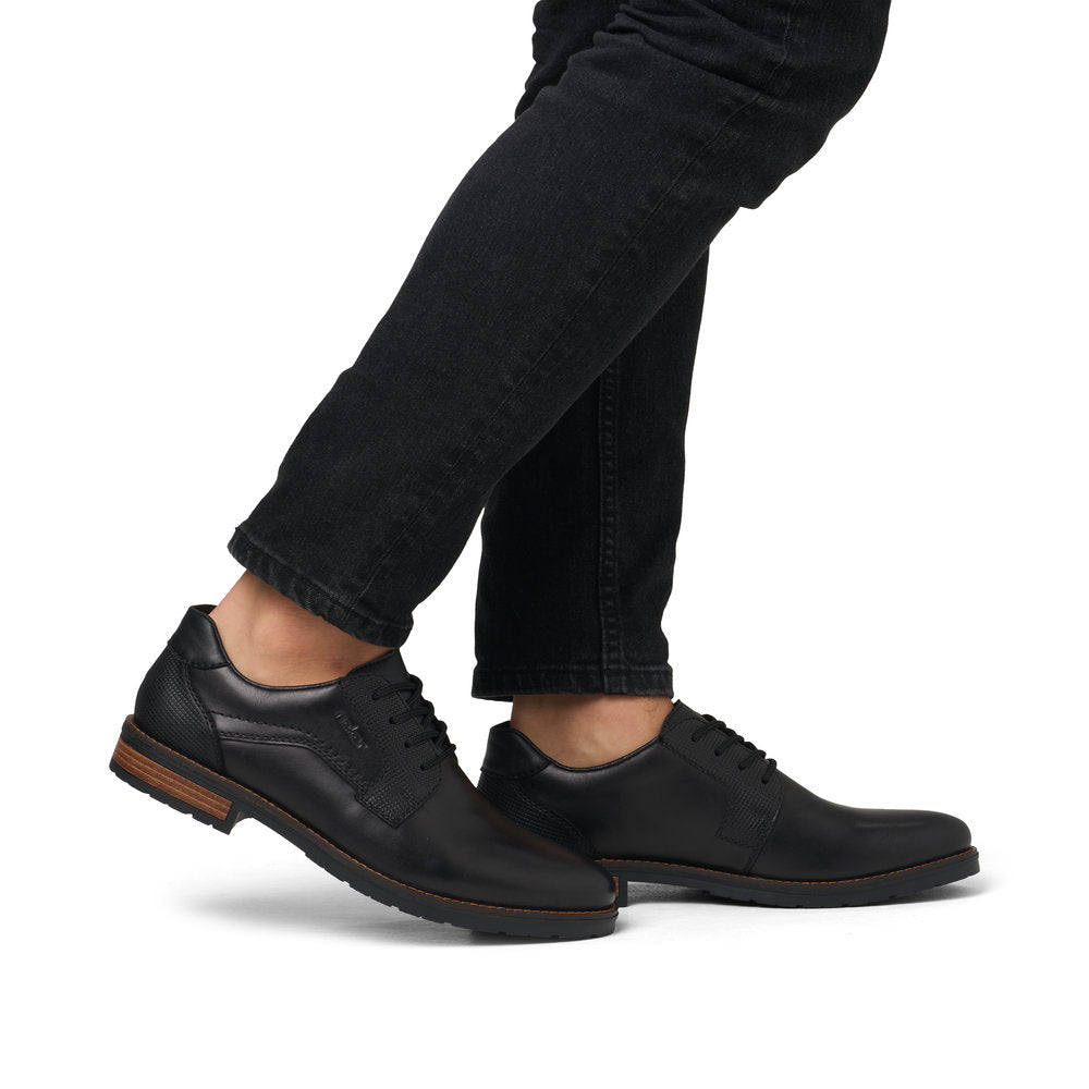 Men’s Lace-Up Leather Dress Shoe