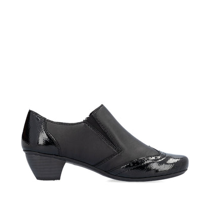 Women’s Low-Heel Shoe