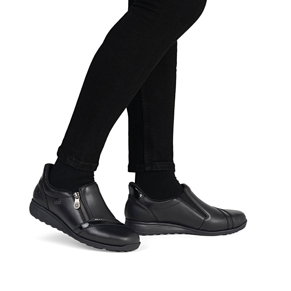 Women’s Waterproof Zipper Shoe