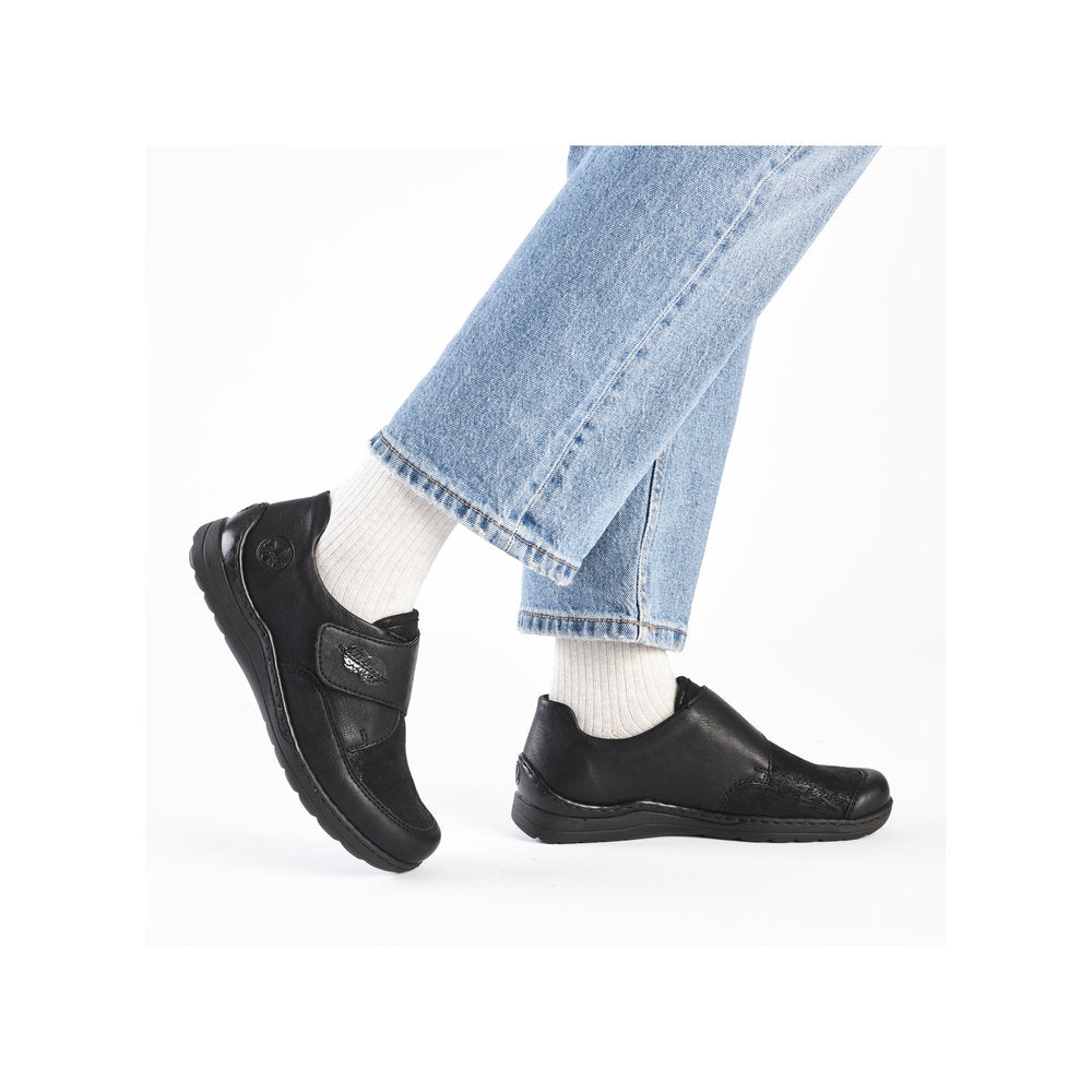 Women’s Velcro Comfort Shoe