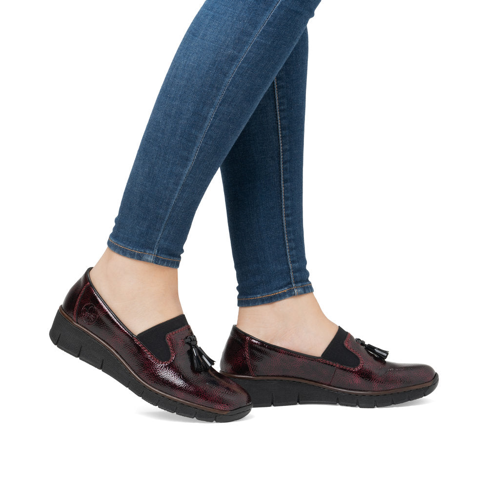 Women’s Slip-On Wedge Shoe