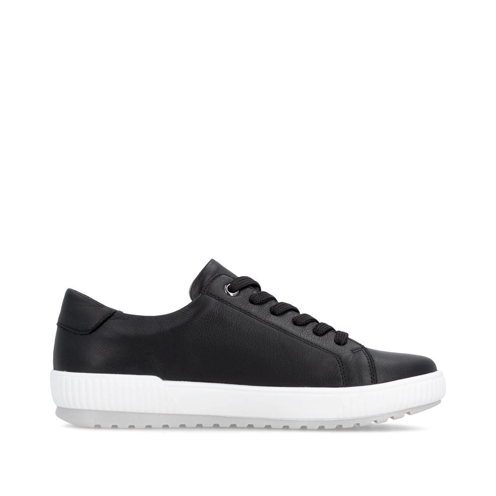 Women’s Leather Lace-Up Shoe