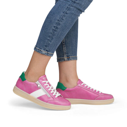 Women’s Leather Lace-Up Sneaker