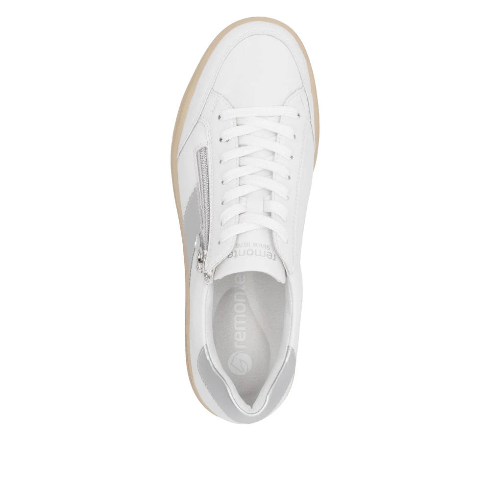 Women’s Leather Lace-Up Sneaker