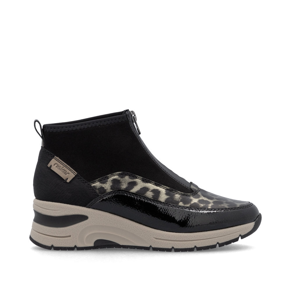 Women’s Leather Zip-Up Bootie
