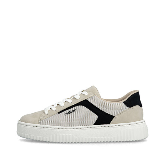 Women’s Lace-Up Shoe