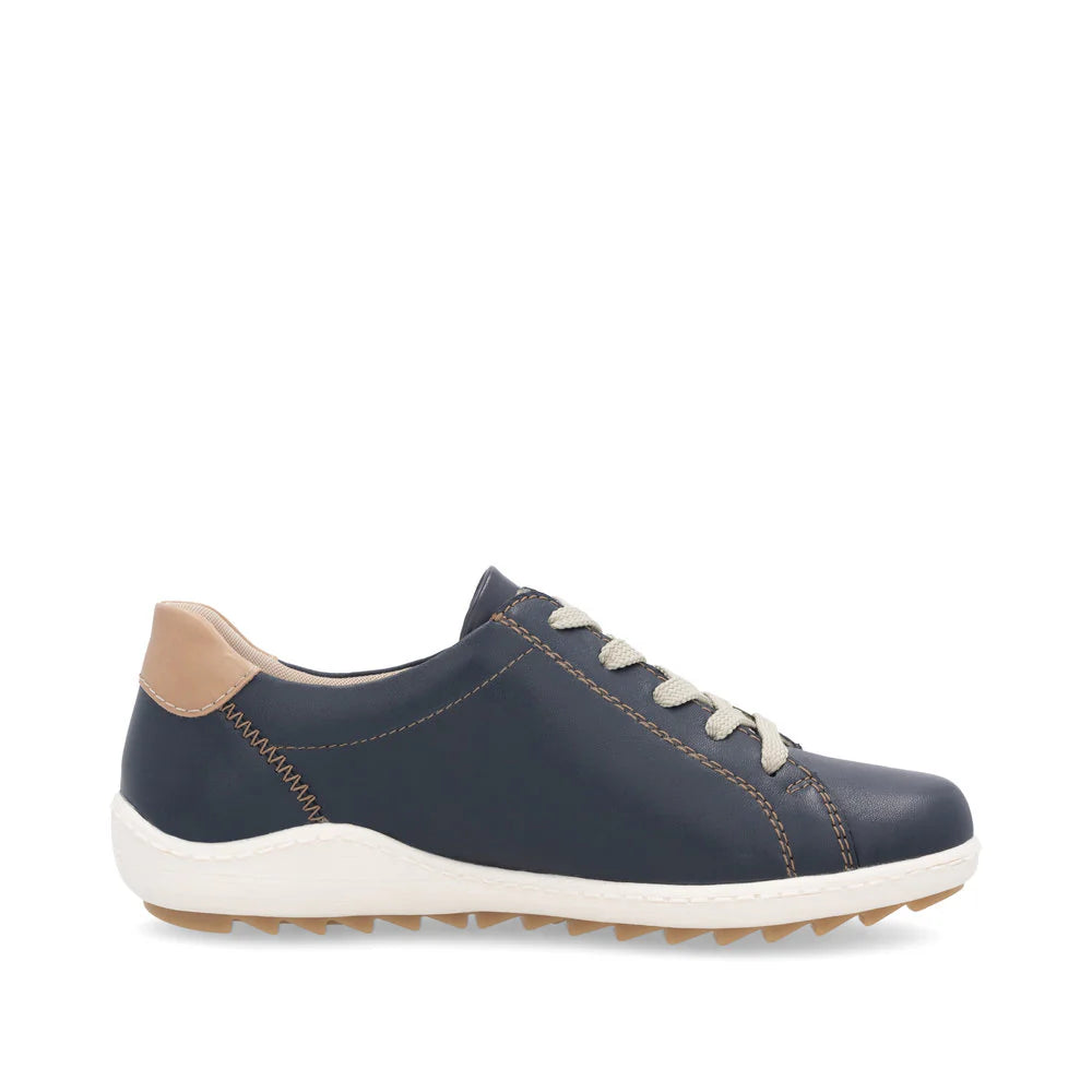 Women’s Leather Lace-Up Casual Shoe